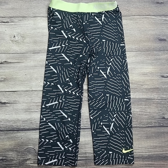 Nike Other - Girls Nike Pro Leggings Sz S / Ch Black